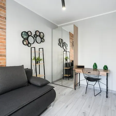 Family 62m - Sowia With Garage & Balcony By Renters