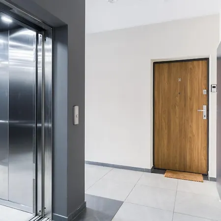 Family 62m - Sowia With Garage & Balcony By Renters