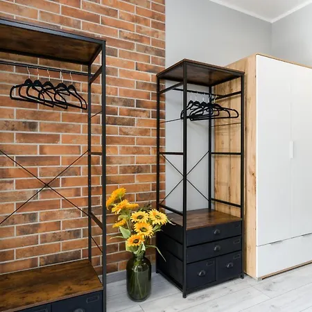 Family 62m - Sowia With Garage & Balcony By Renters Apartmán Poznaň