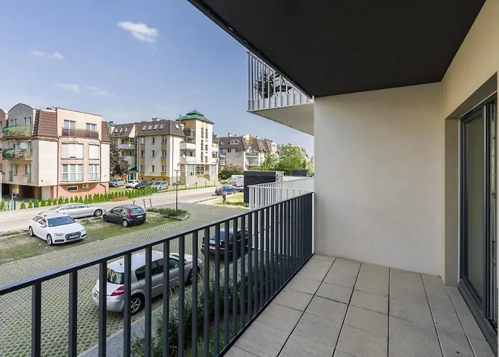 Family 62m - Sowia With Garage & Balcony By Renters